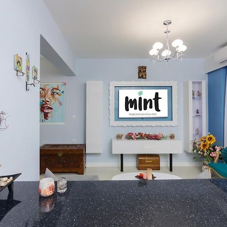 Wonderful Renovated Apartment With Private Patio Aten Exteriör bild