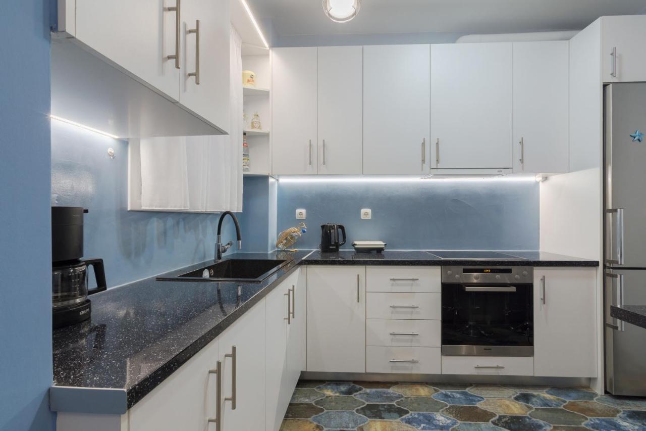 Wonderful Renovated Apartment With Private Patio Aten Exteriör bild